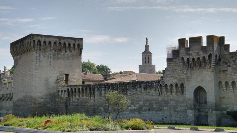 alte Stadtmauer von Avignon