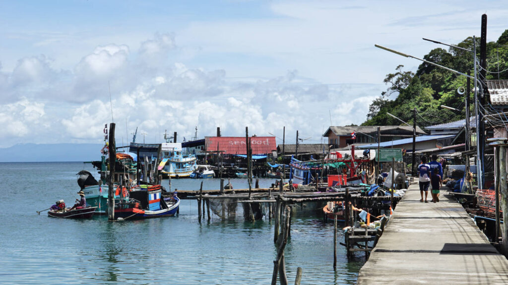 Fischerdorf Ao Yai auf der Insel Ko Kood, Thailand